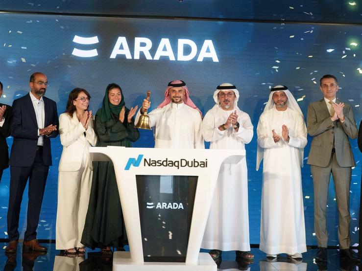 Prince Khaled bin Alwaleed bin Talal marks the USD 450 million listing with a bell-ringing ceremony at Nasdaq Dubai.