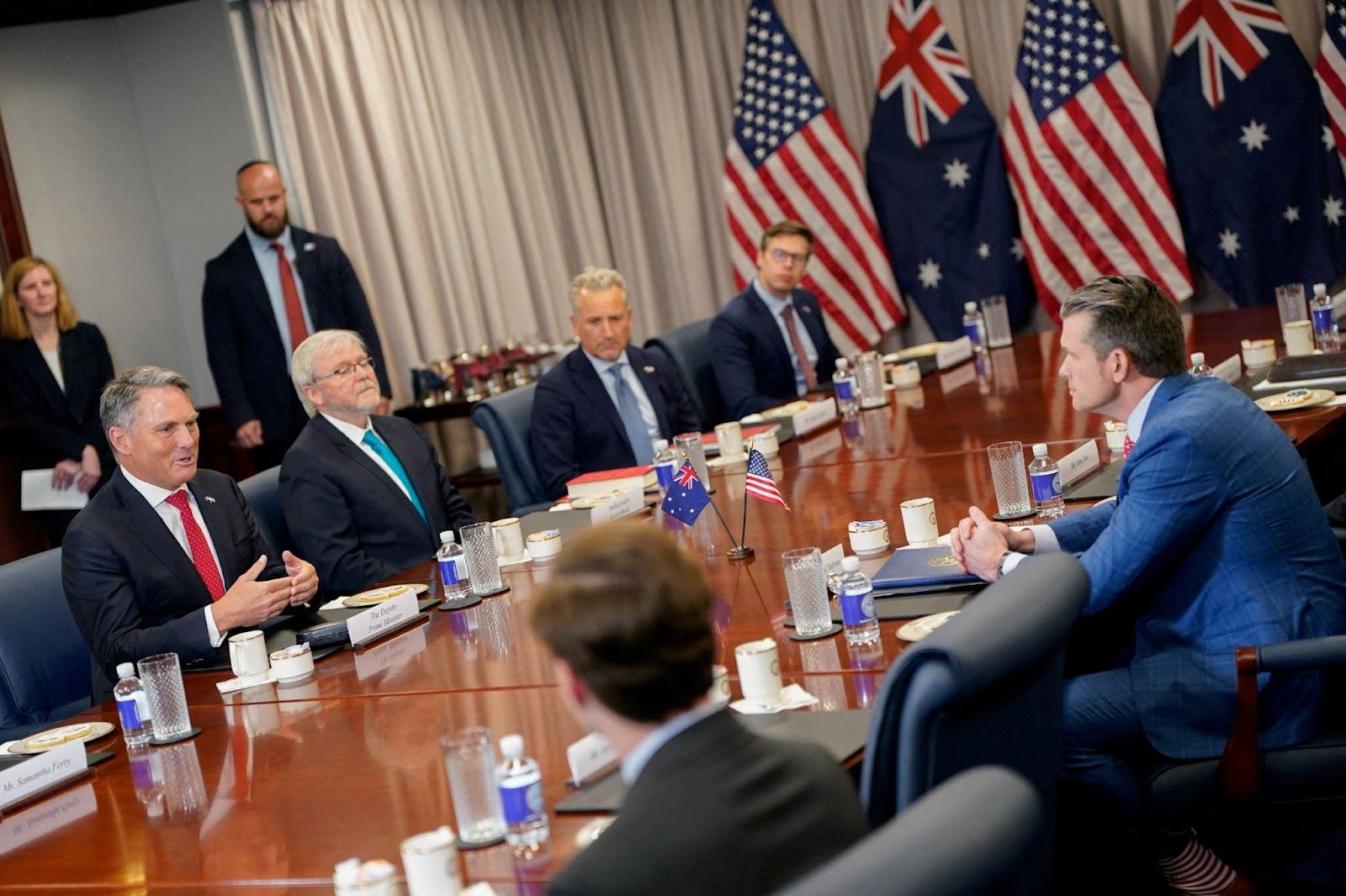 The US and Australian defense secretaries. 