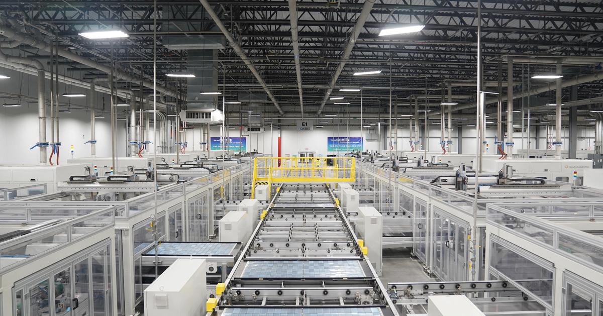 Global investments in clean tech manufacturing drop