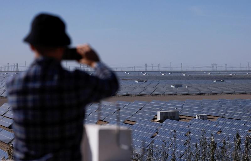 semafor.com - Tasneem Nashrulla - Chinese solar firms divest from US