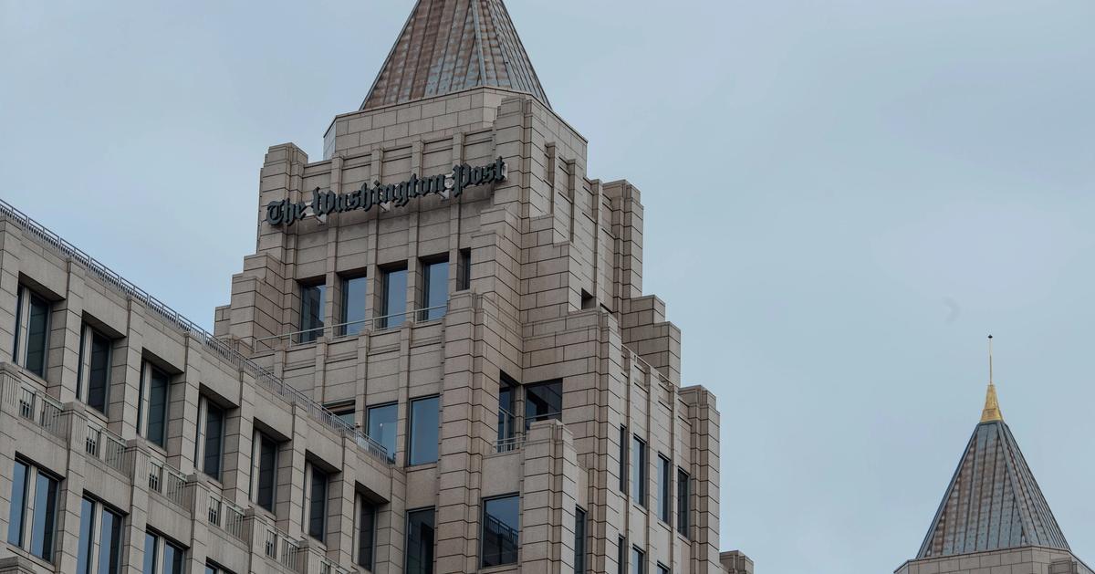 US authorities search Washington Post reporterâs home