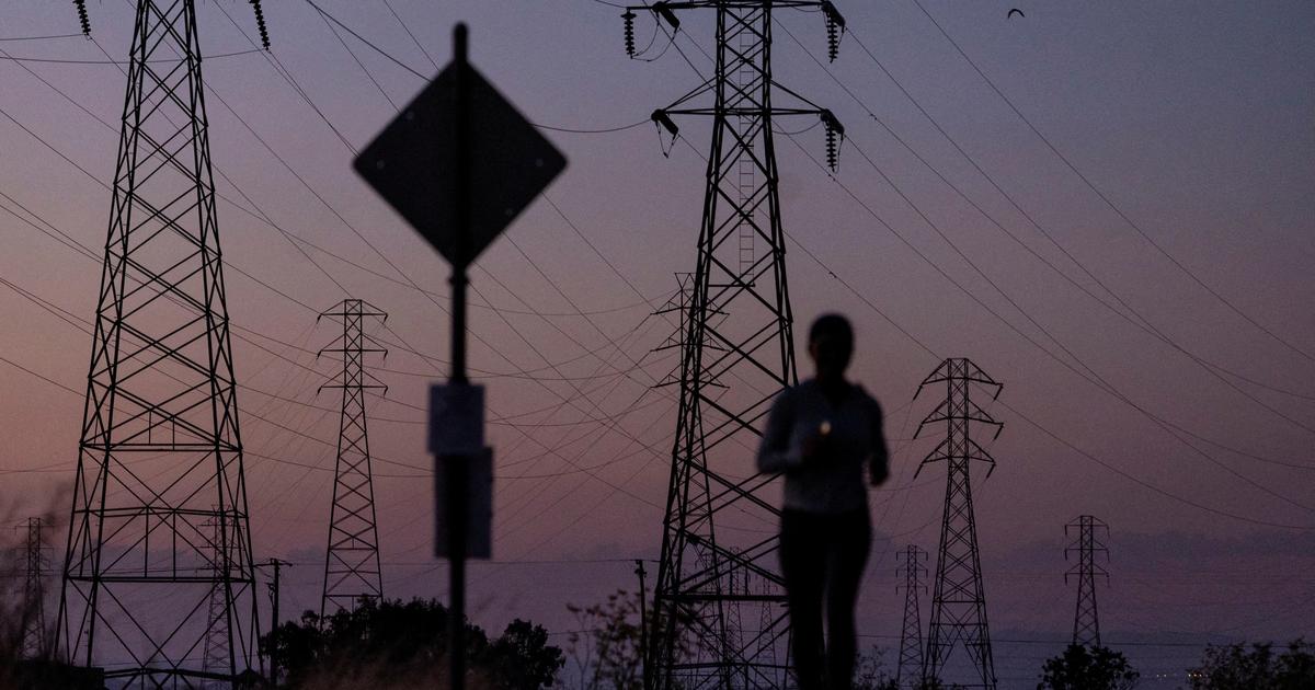 Exclusive: Permitting major obstacle to energy infrastructure buildout