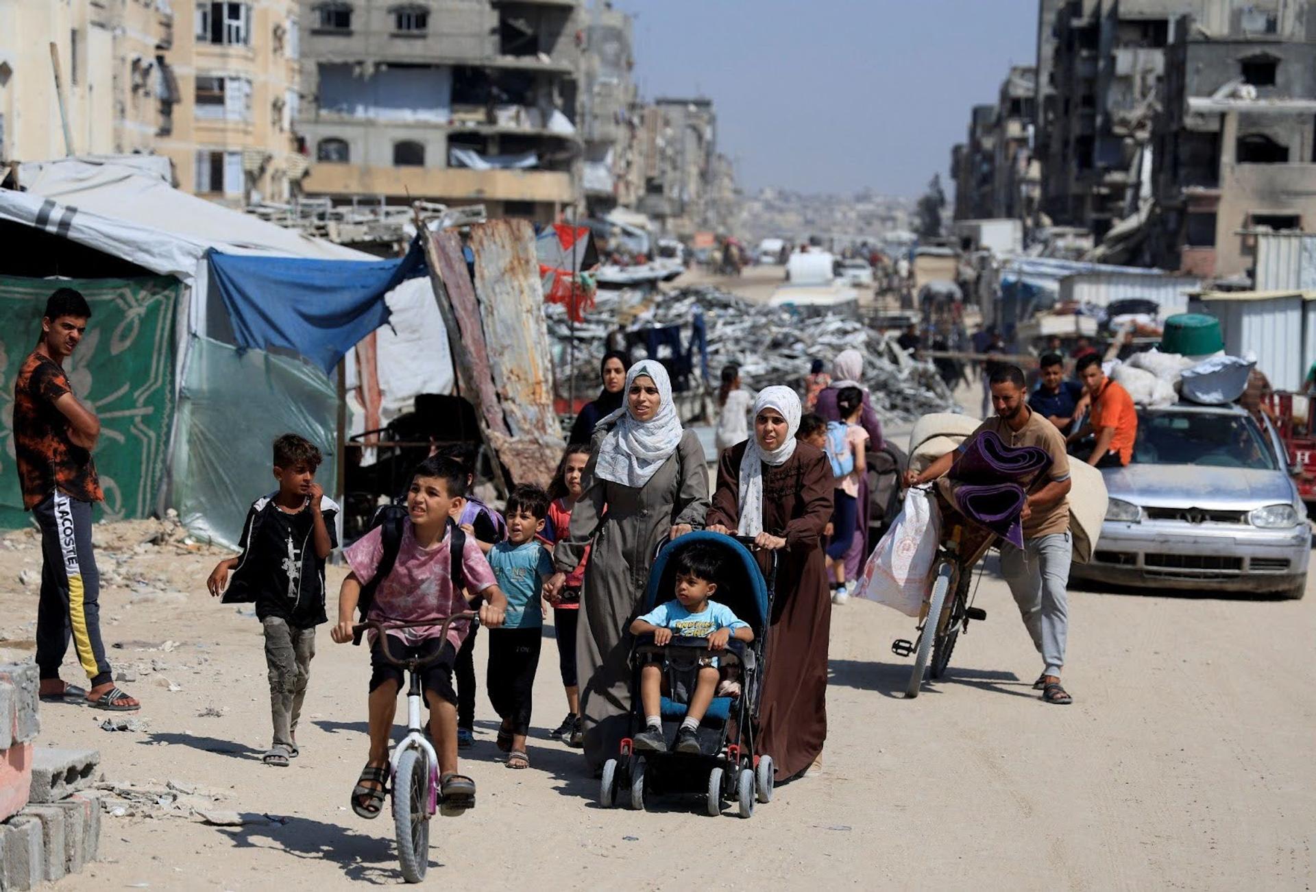 Gazans fleeing Khan Younis
