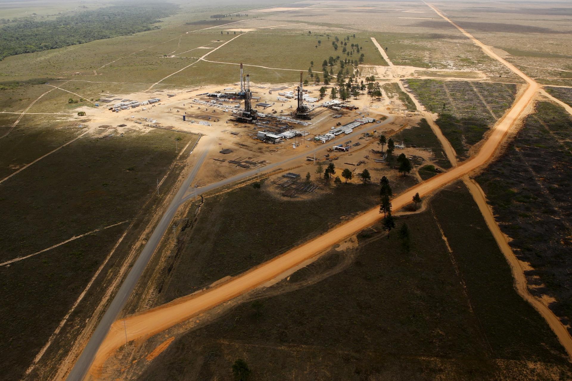 Drilling rigs are seen at an oil well operated by Venezuela’s state oil company PDVSA in 2015.