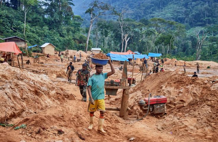 Artisanal miners in DR Congo.