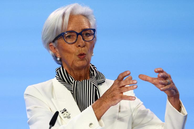 FILE PHOTO: European Central Bank (ECB) President Christine Lagarde gestures as she speaks to reporters following the Governing Council’s monetary policy meeting at the ECB headquarters in Frankfurt, Germany, January 25, 2024. REUTERS/Kai Pfaffenbach/File Photo