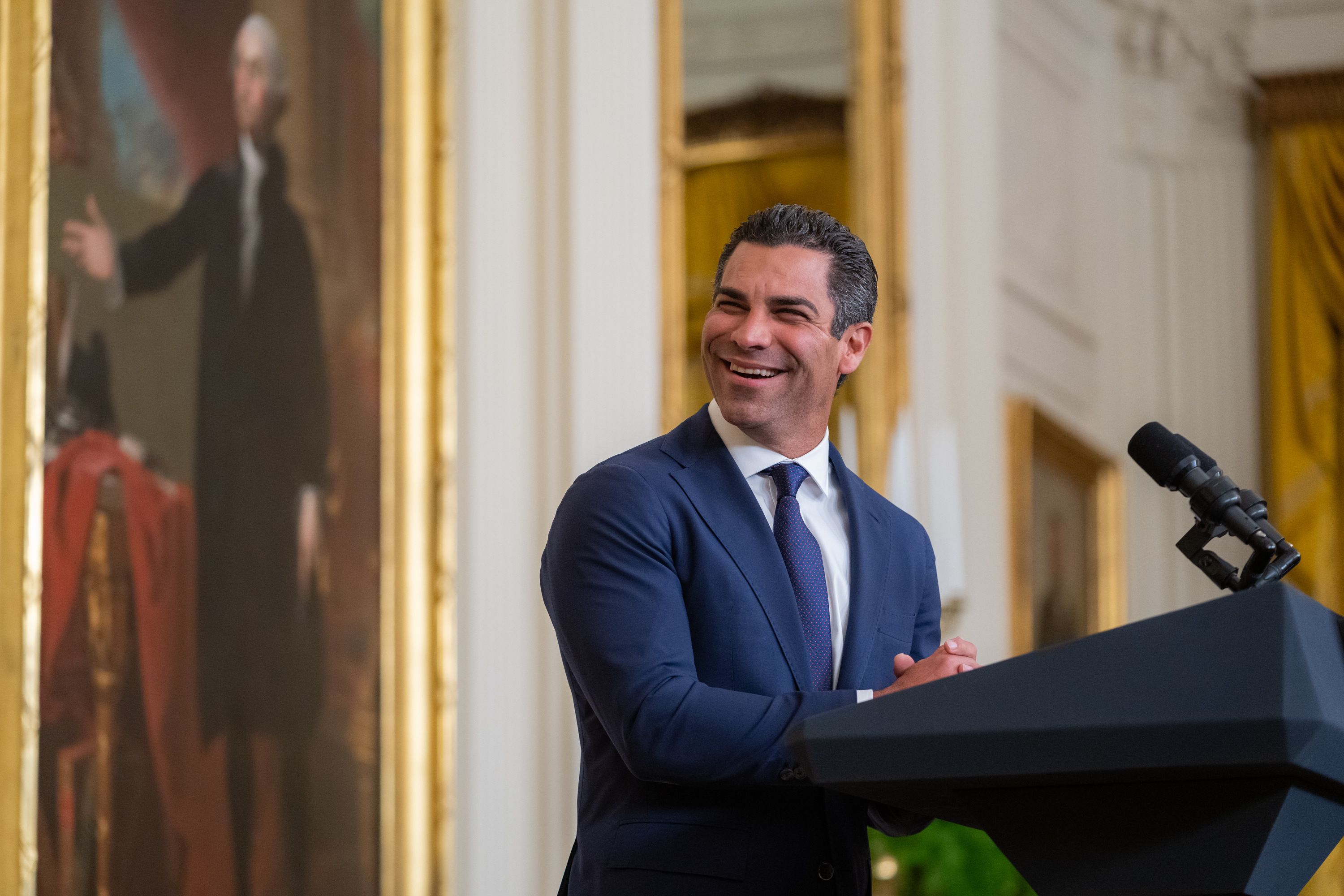 Suarez at a White House event