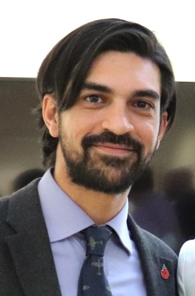 Alex Alfirraz Scheers