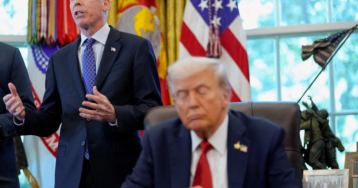 Trump eyes deeper energy project cuts as shutdown drags on