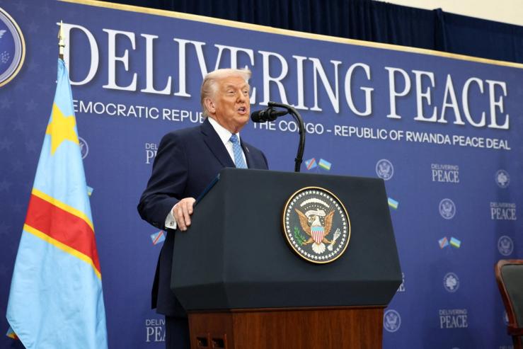 US President Donald Trump holds a conference on DR Congo and Rwanda relations in 2025.