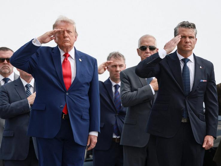 Donald Trump and Pete Hegseth