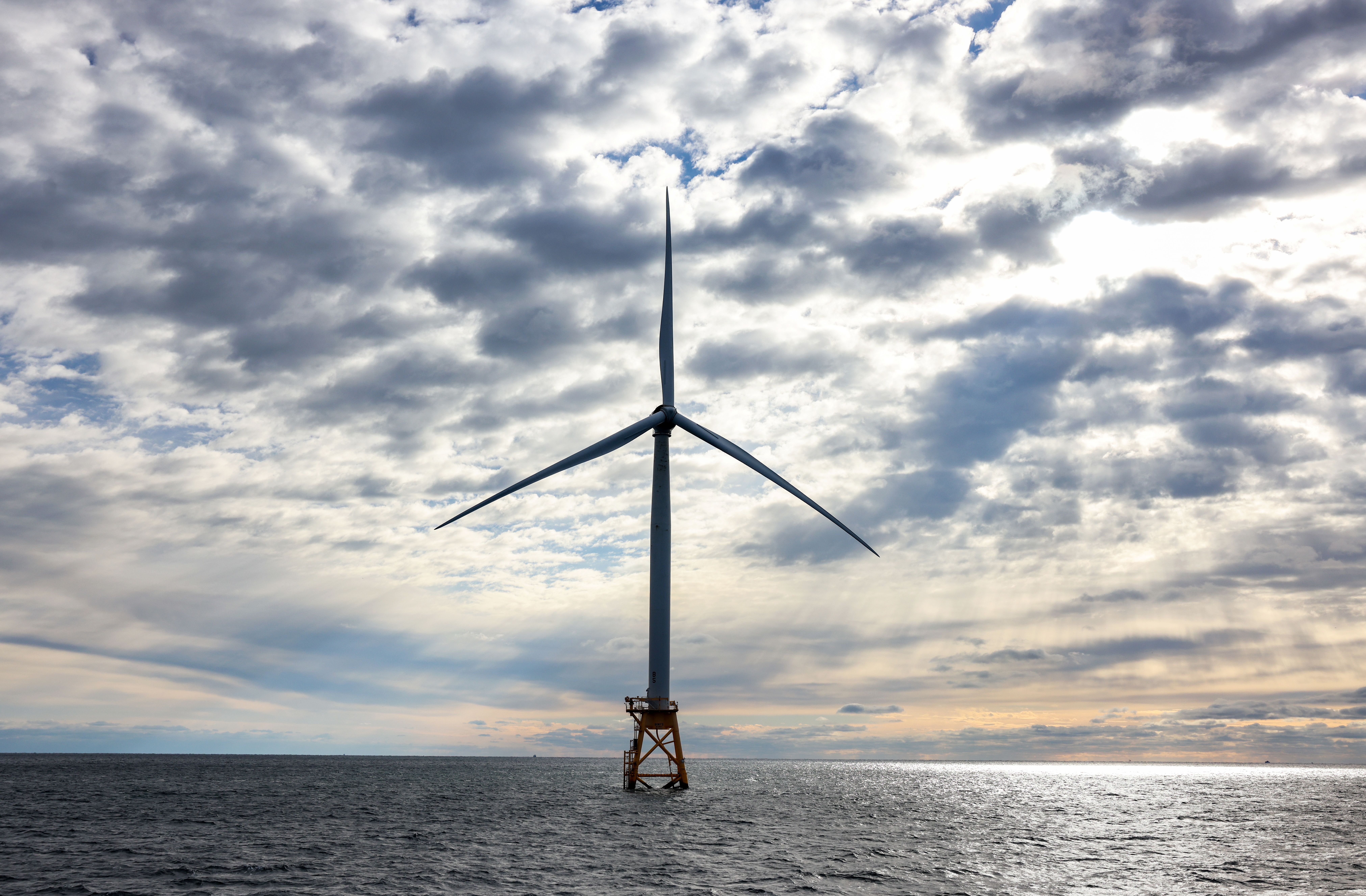  A wind turbine at the Block Island Wind Farm off of Block Island, Rhode Island in the Atlantic Ocean. 