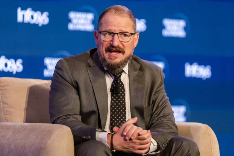 semafor.com - Rachyl Jones - Exclusive: Qualcomm plans new chip architecture for phones