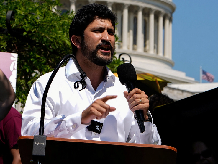 Greg Casar