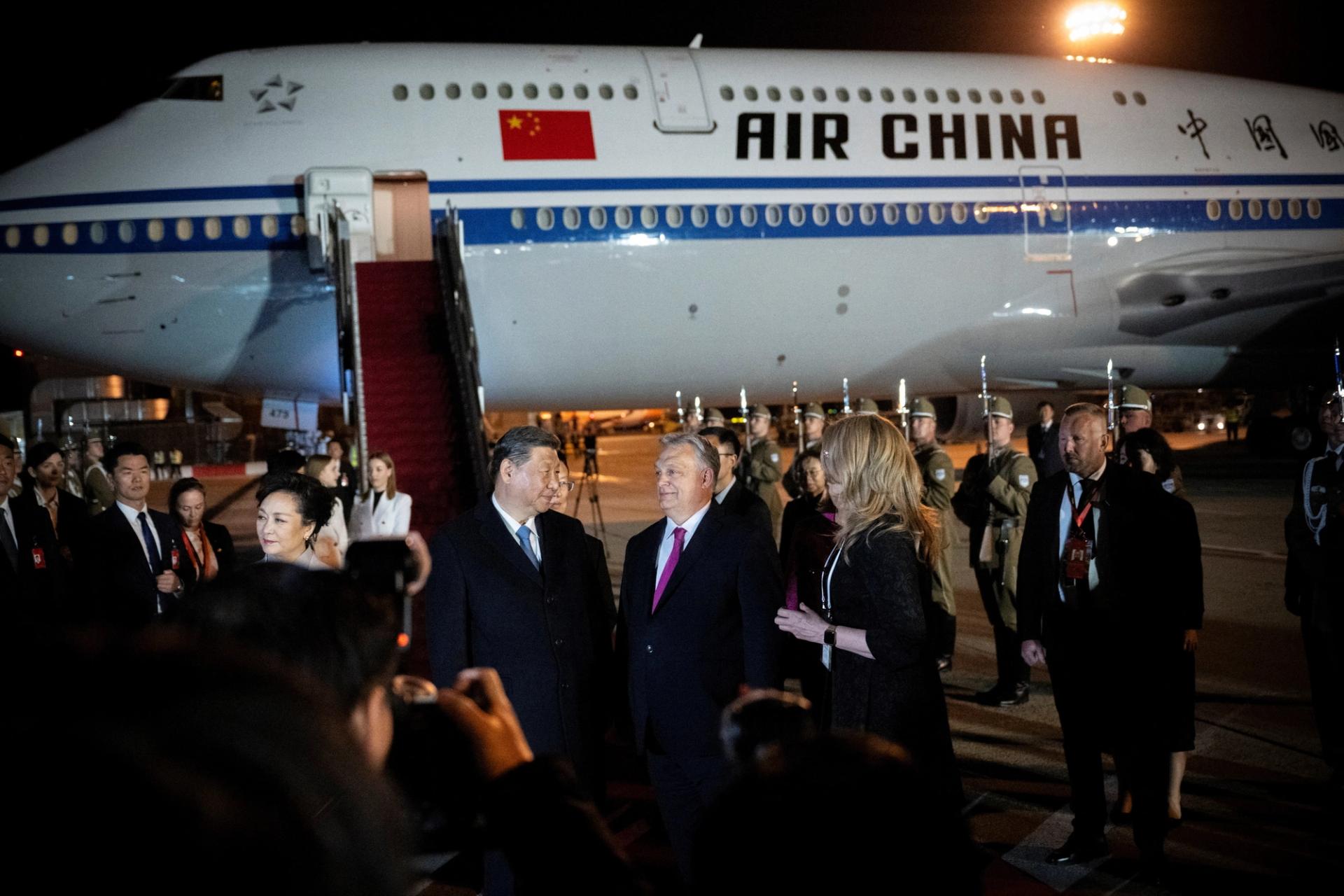 Hungarian Prime Minister Viktor Orban welcomes Chinese President Xi Jinping at the Ferenc Liszt International Airport in Budapest, Hungary, May 8, 2024. PM Office/Vivien Cher Benko/Handout via REUTERS