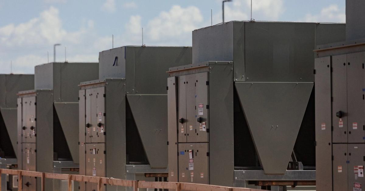 Data center energy challenges mount