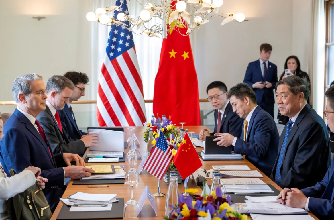 Bilateral meeting between US and China.