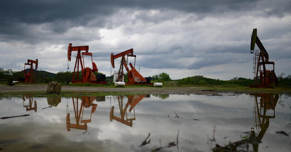 Global oil inventories falling at record pace, IEA warns