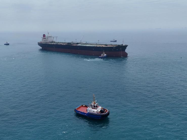 Ships in the Strait of Hormuz