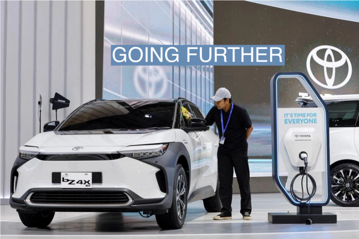 A worker cleans Toyota’s Electric Vehicle bZ4X, that is displayed during the Gaikindo Indonesia International Auto Show in Tangerang, near Jakarta, Indonesia, August 10, 2023. REUTERS/Willy Kurniawan