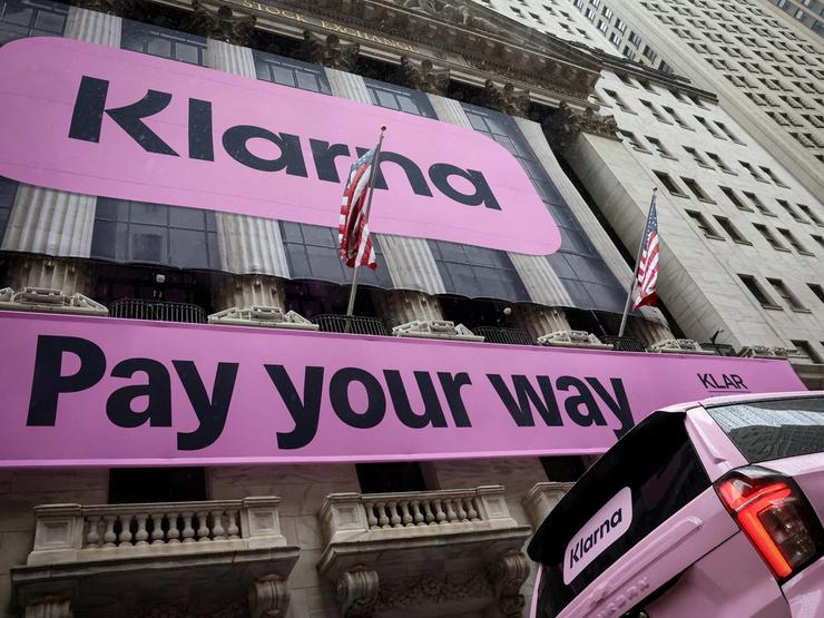 Klarna signs