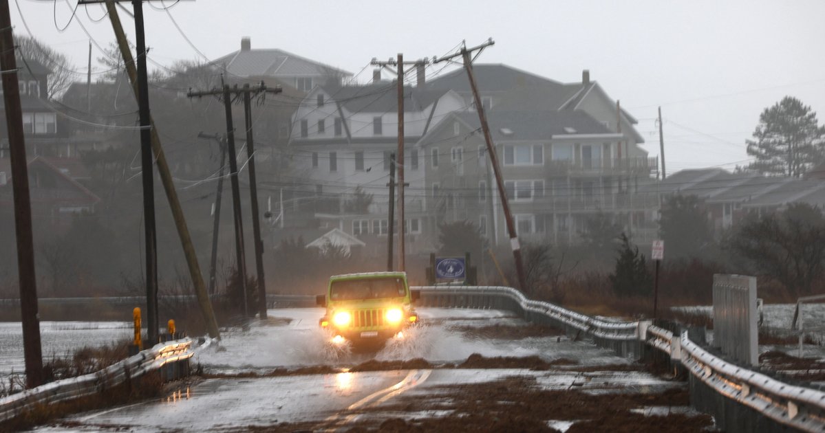 North America Winter Storm Leaves 1 5 Million Homes Without Power And North america winter storm leaves 1 5 million homes without power and