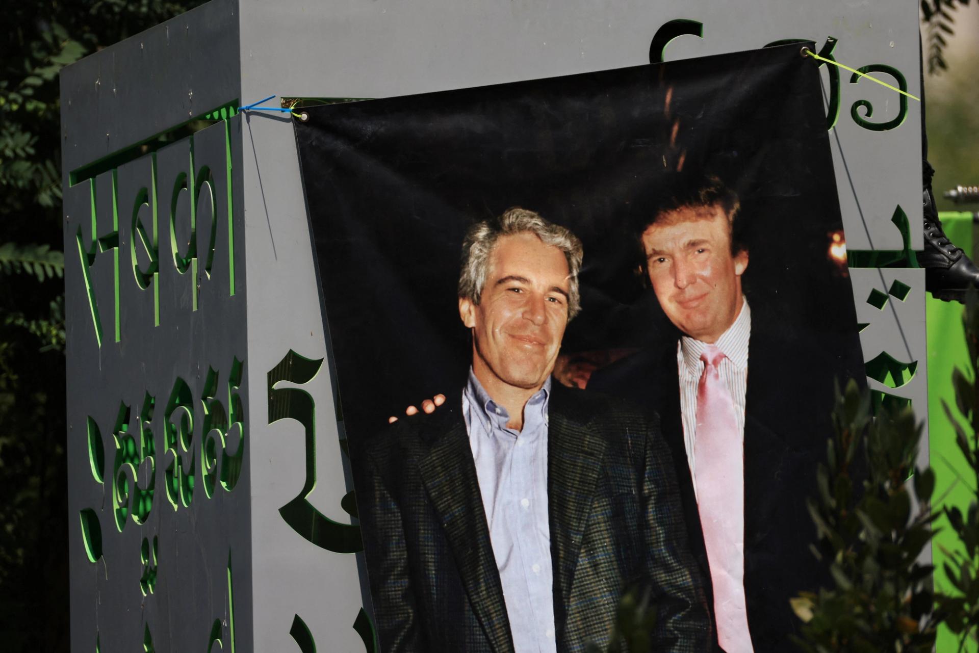 Jeffrey Epstein and Donald Trump. 