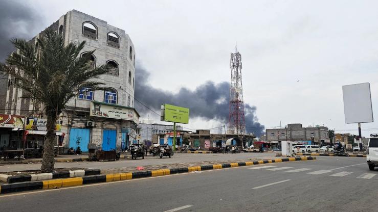 Smoke rises during Houthi missile and drone strikes on the Red Sea port city of Mokha, Yemen, on Aug 9, 2026.