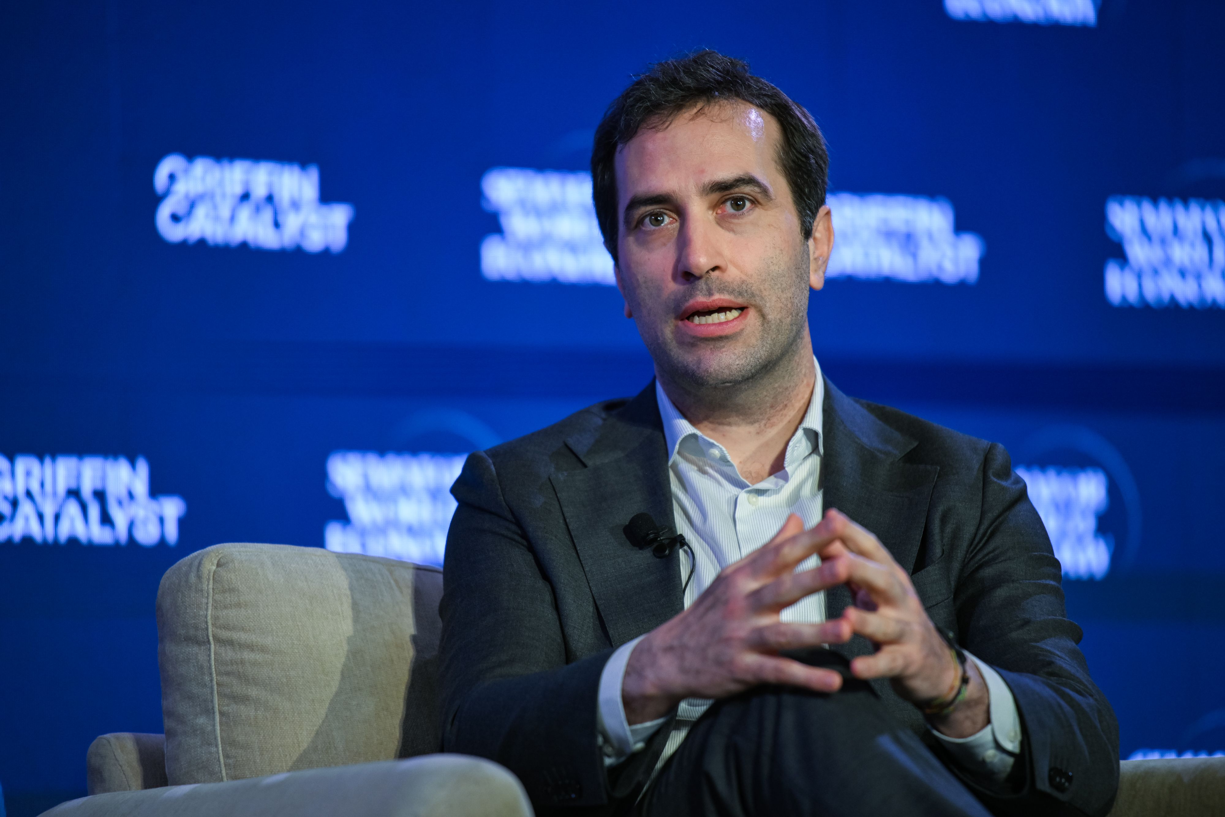 Spain’s economy minister says US trade ties should remain separate from disagreement on Iran