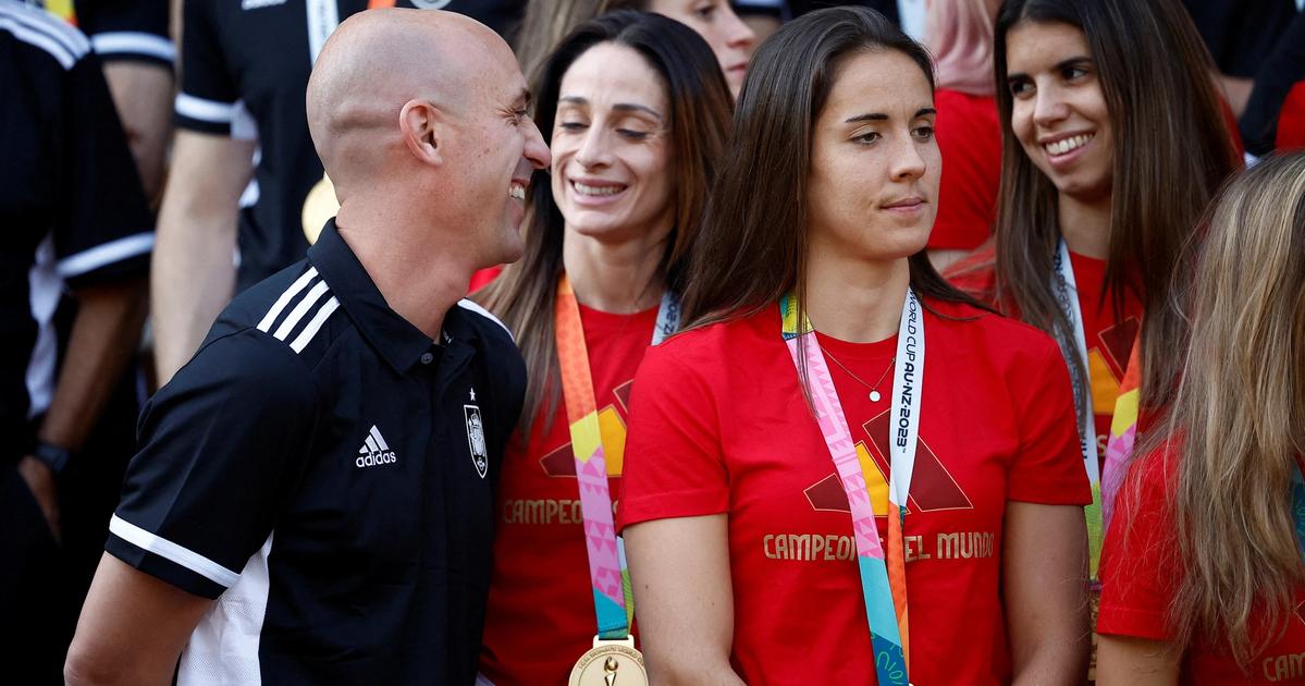 Spain soccer head won't resign for kissing player at World Cup. Team won't  play until he goes