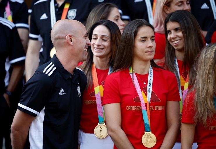 Luis Rubiales with Esther Gonzalez and Rocio Galvez