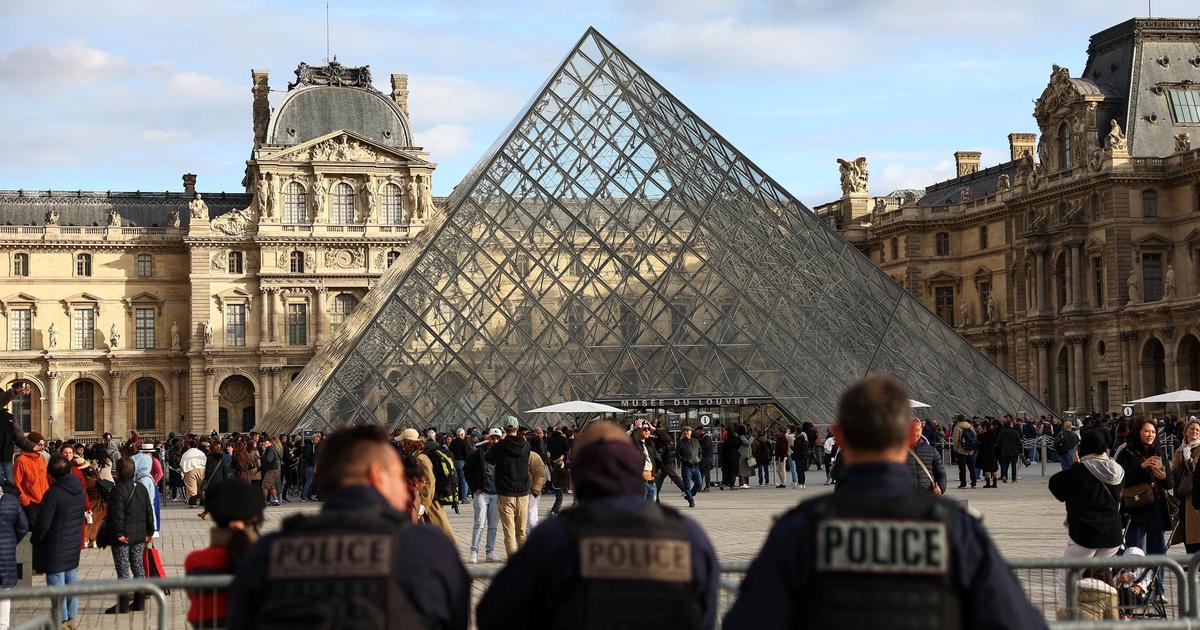 French authorities announce first arrests in Louvre heist