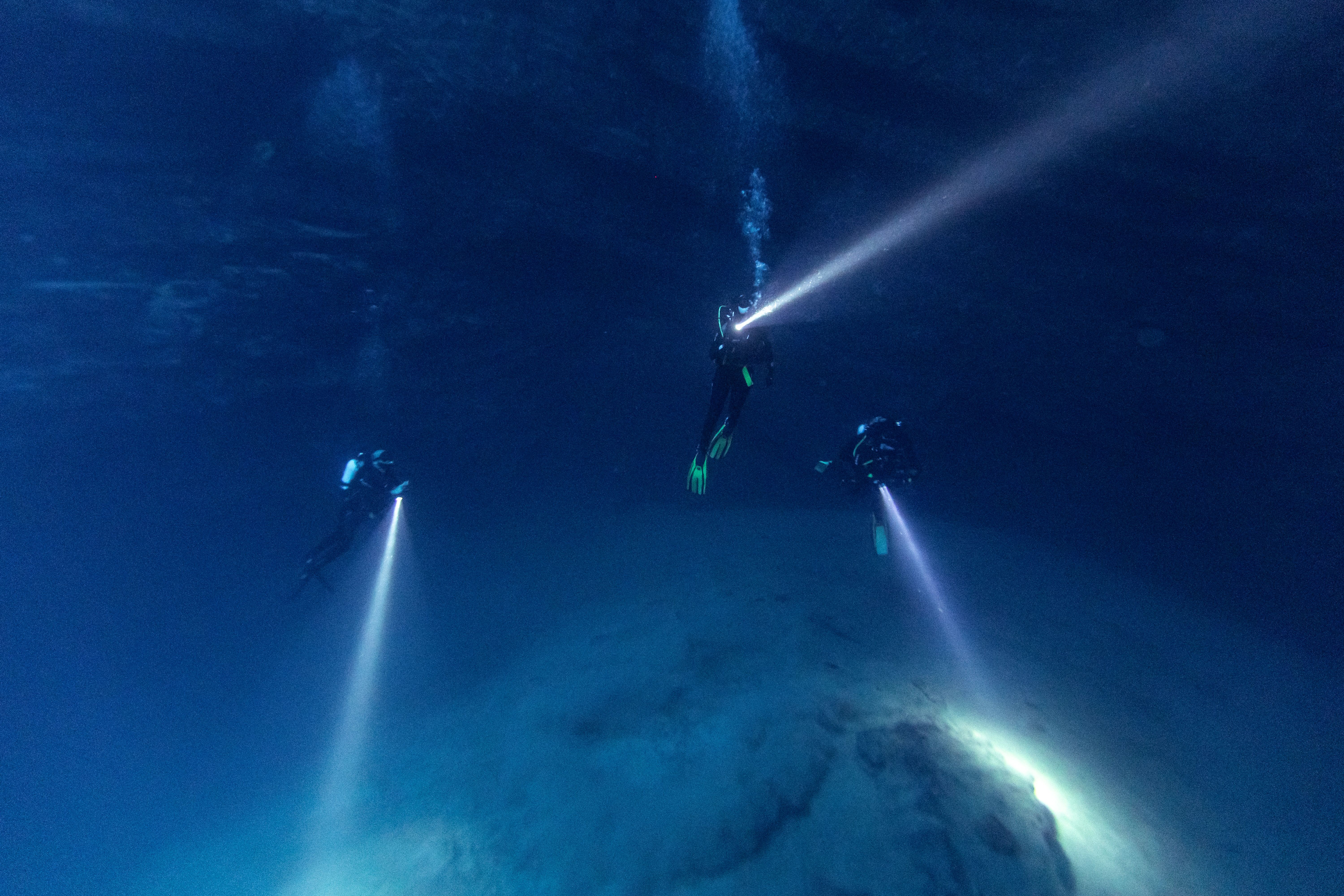 Divers
