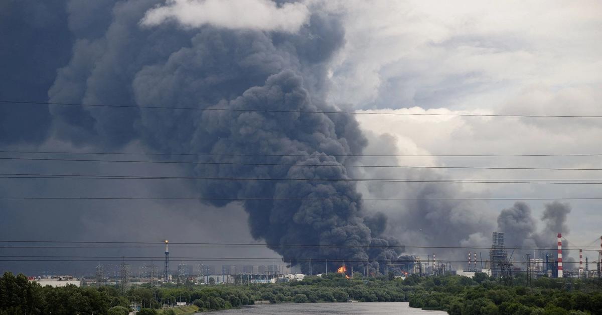 Russia bans diesel exports as fuel crisis deepens