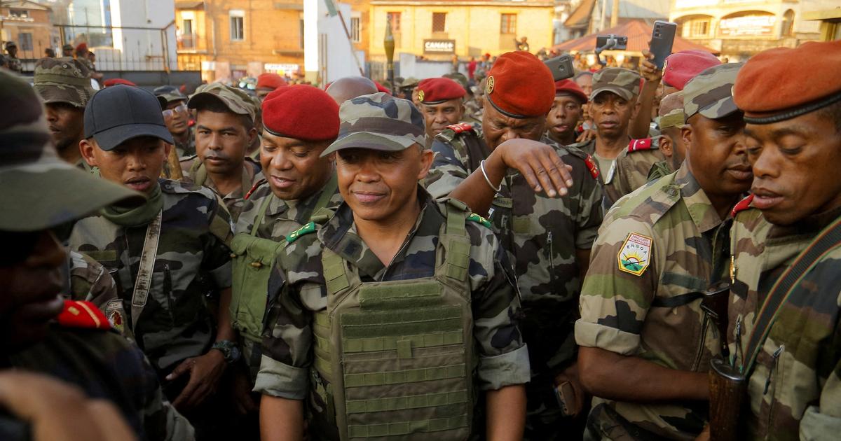 Elite military unit says it seized power in Madagascar