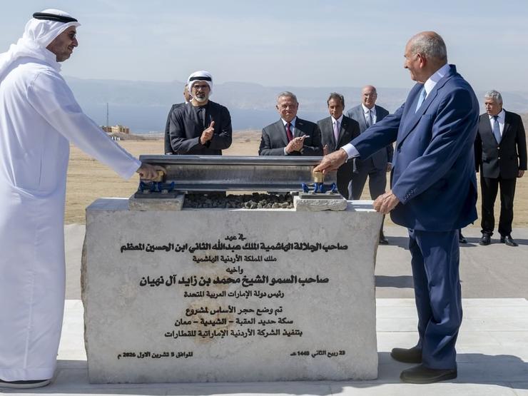 Abu Dhabi Crown Prince Sheikh Khaled bin Mohamed and Jordan’s King Abdullah II breaking ground on the new Jordan-UAE railway.