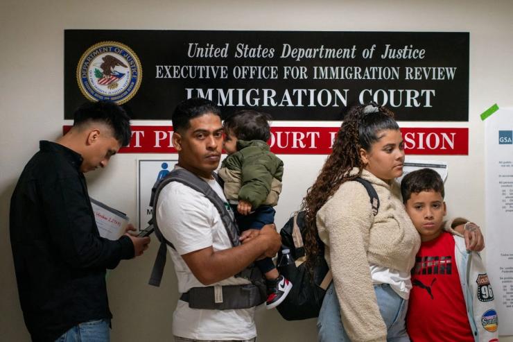 Migrants at US immigration court