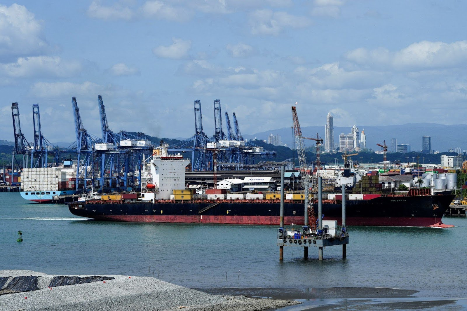 A photo of one of the ports owned by CK Hutchison. 