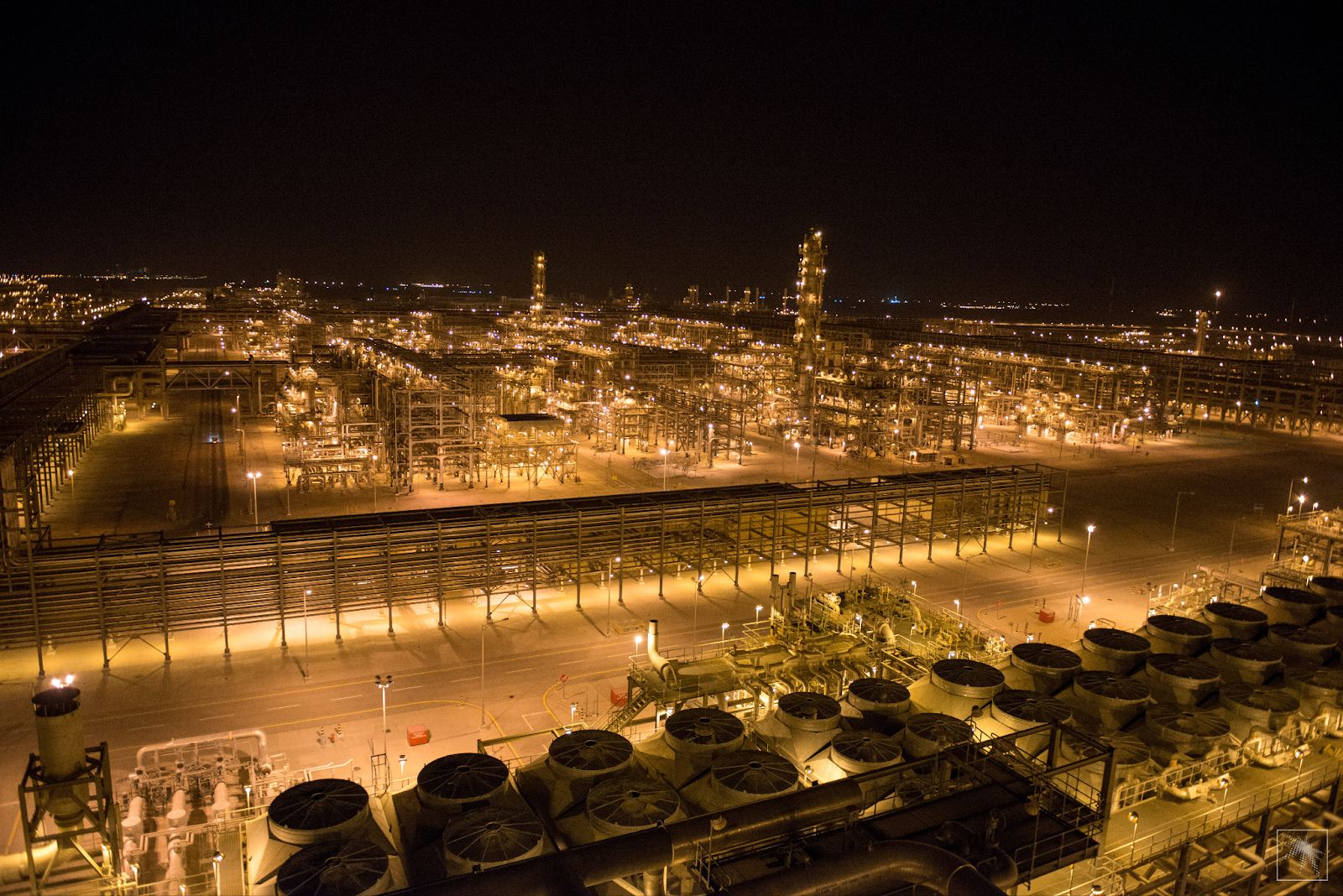 Saudi Aramco’s Khursaniyah gas plant. 