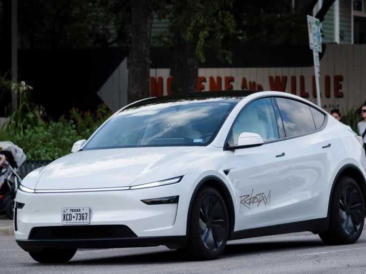 Tesla Robotaxi