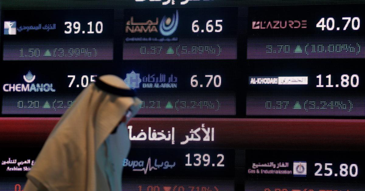 Photograph accompanying Three Saudi issuers walk away from a bourse that is up almost 7 per cent this year