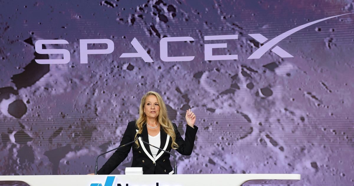 SpaceX No. 2 exec donates $320 million of stock to Trump Accounts - Semafor image