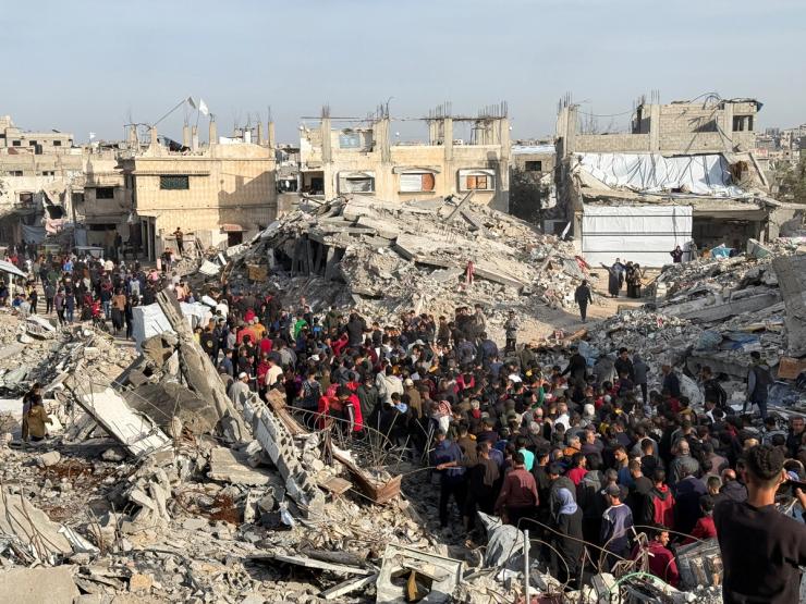 Palestinians chant anti-Hamas slogans in Beit Lahia, northern Gaza.