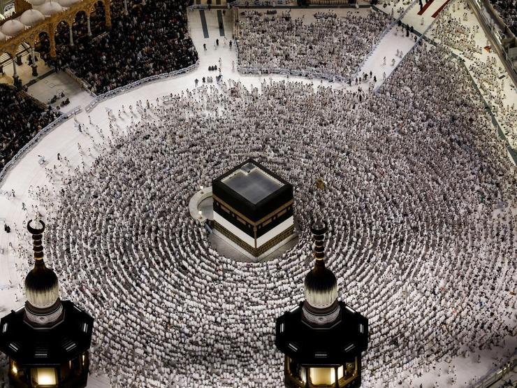 ilgrims pray in front of Kaaba on the day they perform Tawaf at the Grand Mosque.