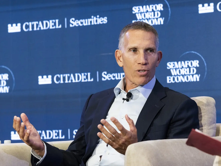 Ynon Kreiz speaking at a Semafor event.