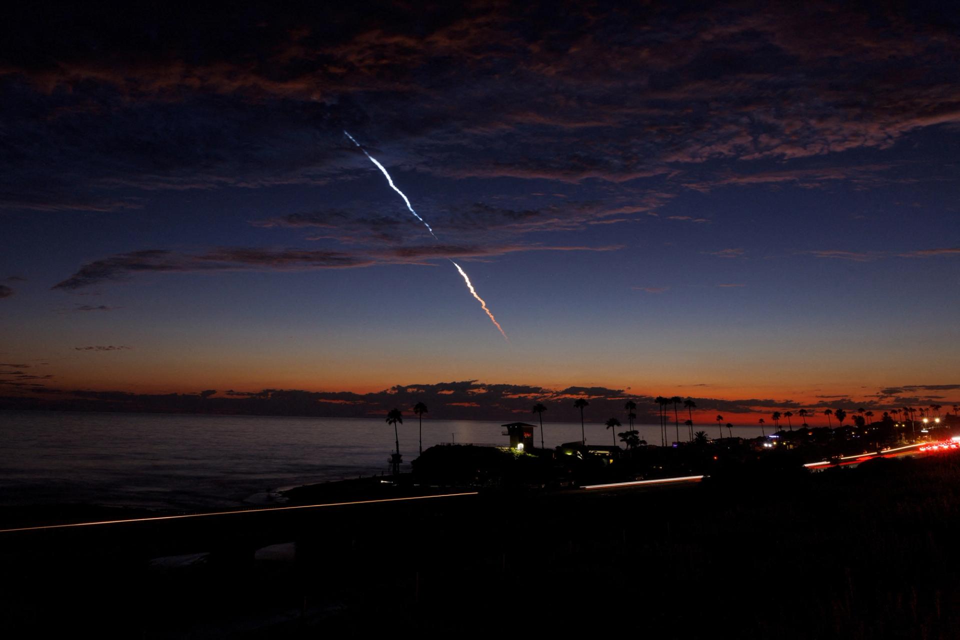 A launch of a SpaceX Falcon 9 rocket carrying Starlink V2 Mini satellites