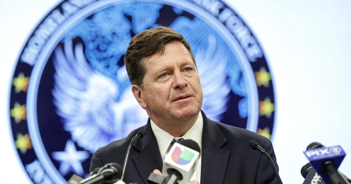 Trump cancels hearing for replacement intel chief Clayton