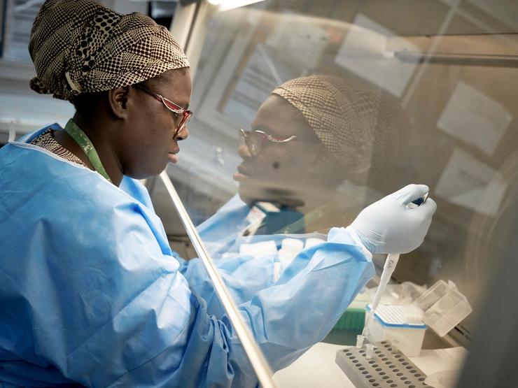 A Malian researcher conducts a COVID-19 coronavirus test at the University Clinical Research Center of Bamako.