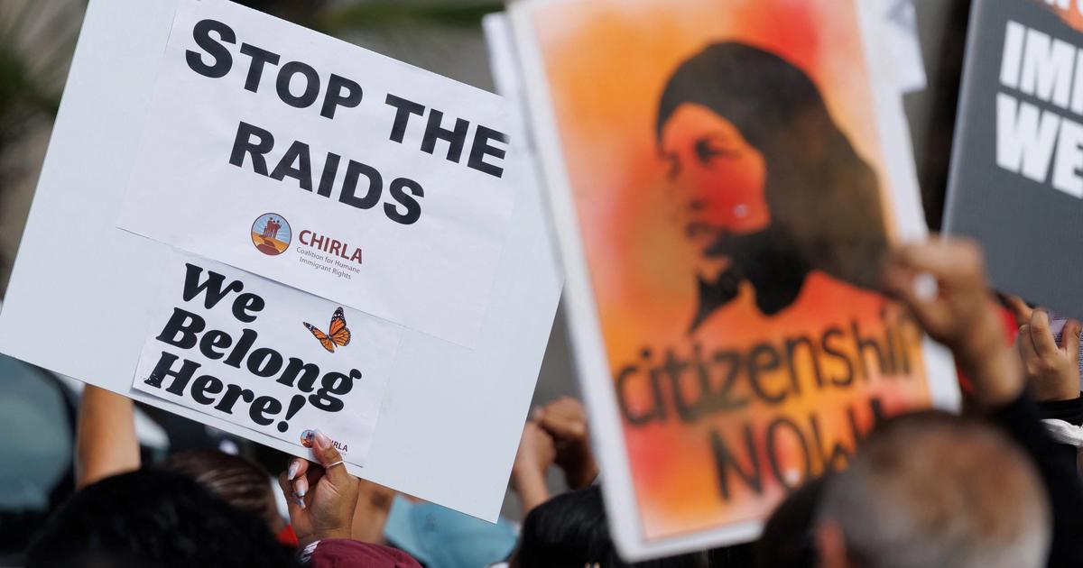US experiences first net emigration since 1960s