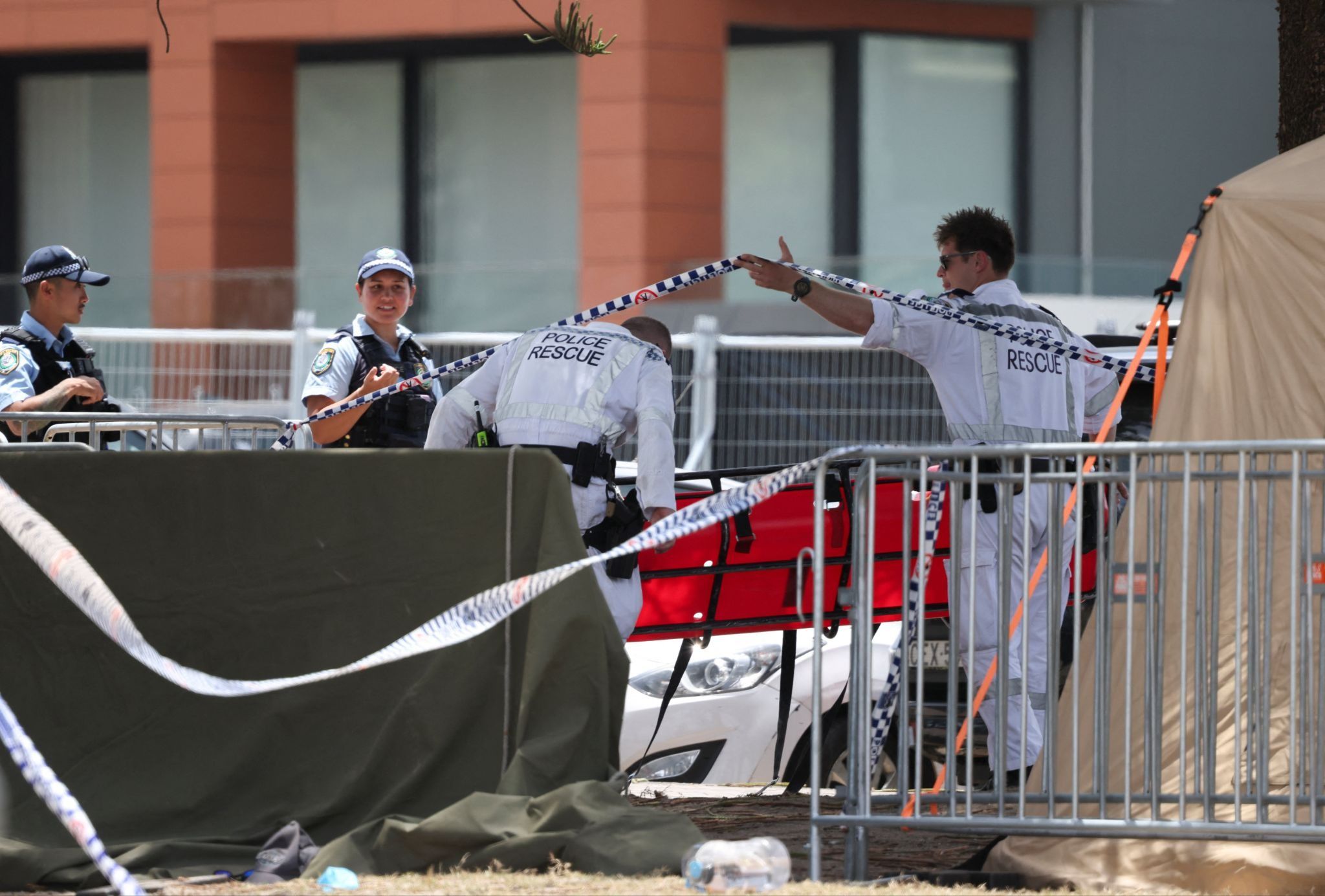 Australian police near site of Bondi Beach attack